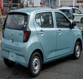 【マウント】「軽で送迎はかわいそう」だと！？ 夫の年収、車種、ナンバープレート…止まらないママ友たちの「カーマウント」の実態