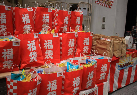 福袋を買う奴はアホｗ