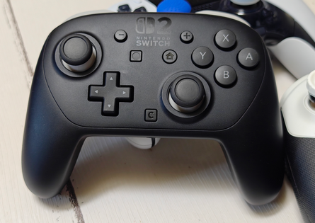 ゲーム「Ｙボタンを押せ！」俺「うおおおおおおおおおおおおおおお（間違えてＸボタンを連打）」