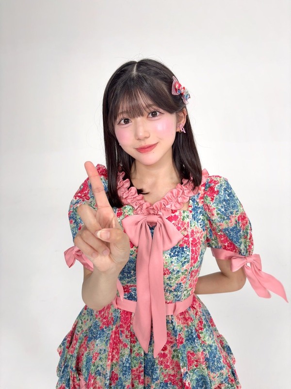 【石井彩音】　自分の好きビジュが全部ピンクとか赤