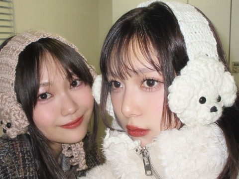 【ラブラブ】工藤由愛ちゃん、井上玲音ちゃんから「手作り耳あて」をもらう