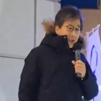 【中道・共同幹事長・安住淳氏】「朝食にクリームパンを食べる際、足を組んでいたのを態度が悪いと批判された。中道だったら犬でも猫でも憎いのか、バカヤロー！」（*動画あり）