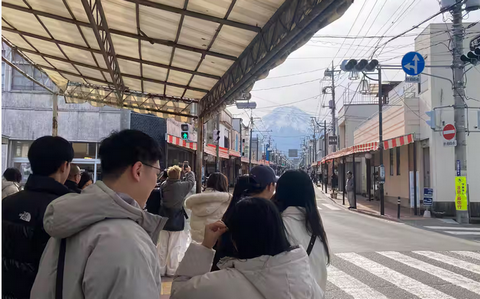 【社会】中国人旅行者減も山梨の観光地「逆に売り上げ好調」　良くないマナー減り現状維持望む声も