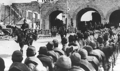 パさん「戦争しません！って憲法で宣言してる国をわざわざ攻めてくる正当化できる理由ないでしょ」