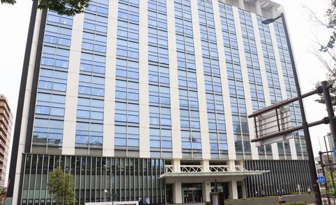 認知症男性に8倍の価格でマンション購入させた疑い　39歳逮捕