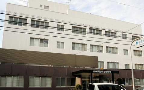 【大阪】警察官の肩に噛みついて公務を妨害した疑い、35歳女の女逮捕　「叫んでいて歯が当たった」容疑を否認