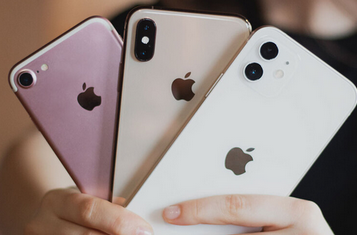 スマホ、何年おきに買い換えてます？