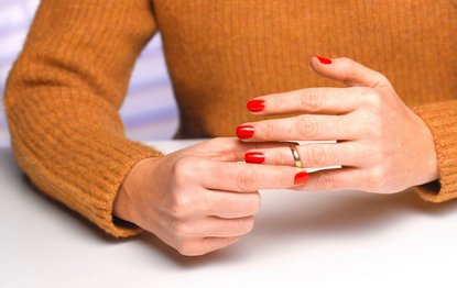 【婚活】「俺、年収1500万なのに家事折半？」年収格下35歳女性の条件は妥当なのか？50代男性が悩むシニア婚活のリアル