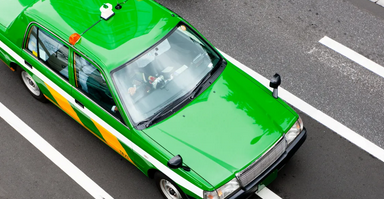 降りたタクシーにはねられ２歳女児が死亡、走り去った運転手の女を逮捕…「事故に気がつかなかった」