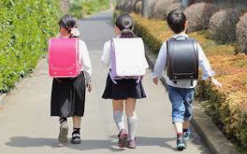 【社会】小1の暴力件数が「10年で10倍」に激増。「先生なんて大嫌い！」ほうきで顔面を殴打…現場を震撼させる“幼稚な暴力”の正体