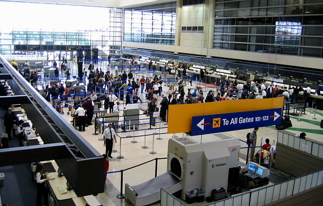 【国際】米国人「大脱出」 海外移住が記録的水準に　入国移民数よりも出国米国人の方が多いという異例の事態