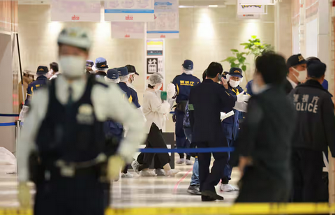 【続報】サンシャインシティのポケモンショップで刺された女性死亡　刺した男は自ら首切り死亡か