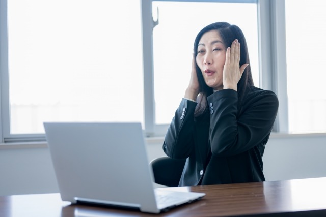 【衝撃】寝ようと布団に入った瞬間、これが目に入った→