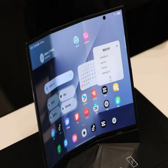 【スマホ】「折り畳みiPhone」2026年リリースの噂 いきなりシェア3割予想も