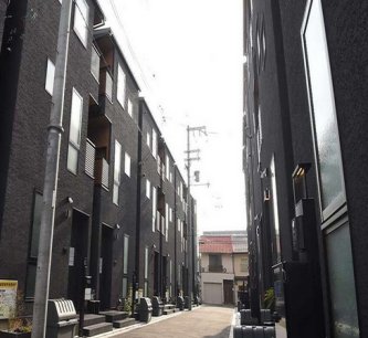 【経済】「どんどん増えてるよ」地元女性も驚く 大阪・西成でチャイナ民泊が乱立　中国資本が流入