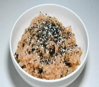 【福島】卒業祝いの給食に赤飯、震災15年と重なり2100食分廃棄