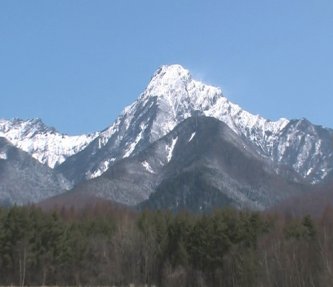 【長野】八ヶ岳連峰で遭難が相次ぎ2人死亡　阿弥陀岳付近で46歳男性が体調不良　74歳の母親が連絡を受け入山、息子を発見も意識なし　病院で死亡確認　縞枯山付近で57歳男性が体調不良　病院で死亡確認