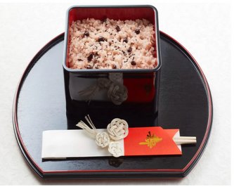 【福島】たった1本の電話で2100食の赤飯を捨てたー教育委員会の判断は正しかったのか「震災のあった日に赤飯はおかしい」