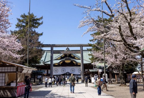 【悲報】有名声優さん、17年前に靖国神社に立ち寄った罪で中国のゲーム全て降板