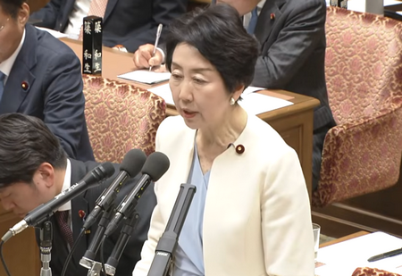 【統一教会/TM文書】「いつもと様子が違う」高市首相　統一教会との関係問うた中道議員に対する「5分ぶっ通し答弁」にSNS騒然…苛立ち両手拳で台を叩く場面も