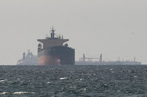 【国際】インドのタンカー2隻がホルムズ海峡通過　パキスタン船籍船も　印外相は外交努力強調