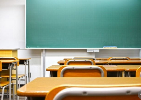 小学校長、児童を蹴りけが負わす　打撲、尻にあざ　沖縄