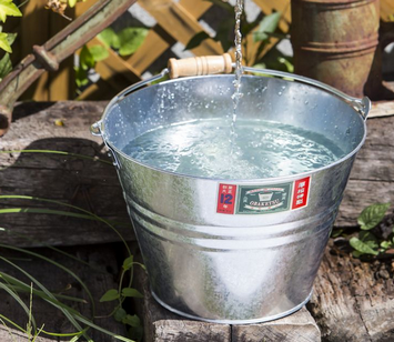 【仙台市】公園の物陰で下半身露出しバケツに用足す70～80代くらいの男を女子小学生らが目撃