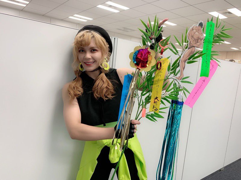 【画像】肉体派声優ファイルーズあいさんの腹筋、ガチのマジでイケるｗｗｗｗ