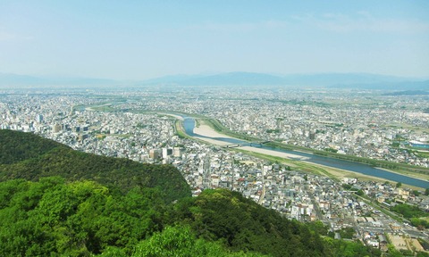 【岐阜】金華山で道を譲ろうとして滑落死　
