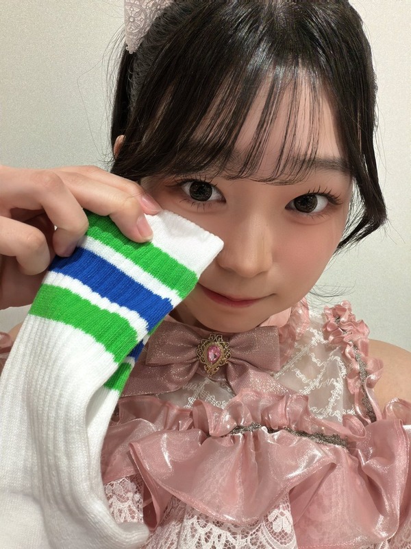 【中野南実】family martさんの靴下だいすき