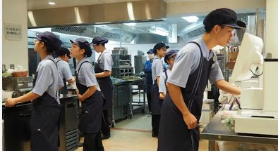 【社会】モスバーガーの「ベトナム人店長」推進に「日本人を雇え！」と怒る人の不買運動が大失敗するワケ