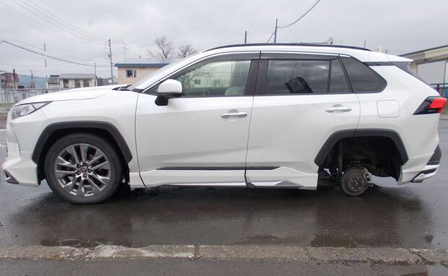 【北海道】タイヤ交換当日に脱落事故　30代男性が自ら夏タイヤに交換作業「左後輪が脱落しました」巻き込まれた歩行者なし