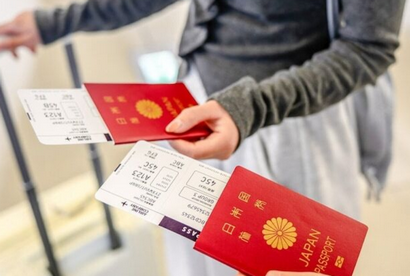 【消えた日本人、海外の観光地に姿なし】世界最強パスポートでも通訳ガイド「日本語では稼げない」