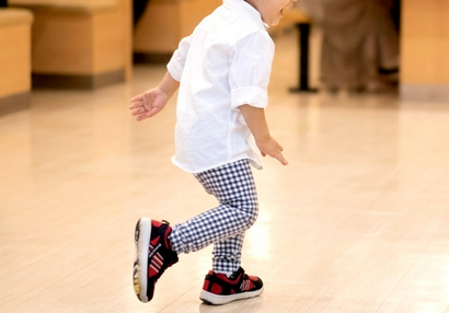 【話題】「回転ずし店で走り回った子どもが注意されてショック！」が議論に　「あさイチ」出演で話題のアカデミー賞ノミネート監督の見解は