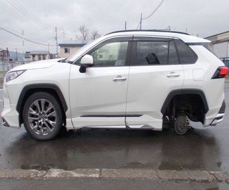 【北海道】タイヤ交換当日に脱落事故　30代男性が自ら夏タイヤに交換作業「左後輪が脱落しました」巻き込まれた歩行者なし