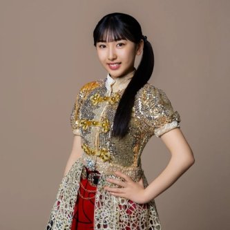 Q.杉原明紗がお姉ちゃんにするならどっち？ ⇒ 山﨑愛生「私はお菓子あげてパンダさんパワーもしてあげる」、岡村ほまれ「私は金銭で解決します」