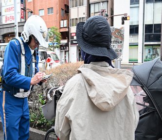 【交通ルール】四輪ドライバーから大ブーイング！「車道のチャリをどうにかしてくれ！」