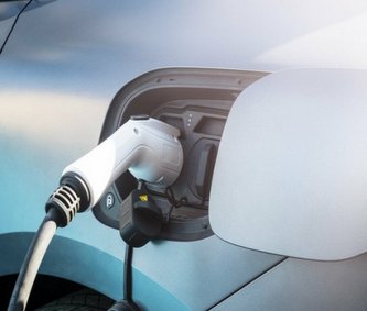 【くるま】電気自動車は「最も多い年でも3％」しか選ばれない！　データが暴く、日本人の車選びの"本音“とは？