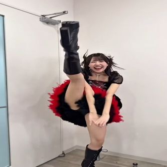 Q.朝が早い日の乗り切り方は？　⇒　A.米村姫良々「起きるしかないので起きる。行くしかないので、行く」、窪田七海「朝から盛れミ踊る」