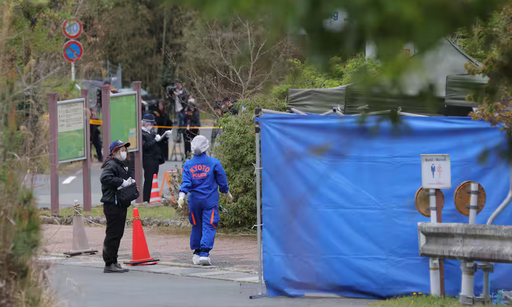 【京都・南丹男児遺棄】公衆トイレを現場検証、遺体置いたか　義父スマホに遺棄方法検索の跡