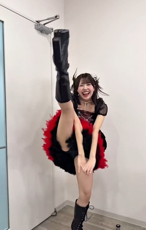 Q.朝が早い日の乗り切り方は？　⇒　A.米村姫良々「起きるしかないので起きる。行くしかないので、行く」、窪田七海「朝から盛れミ踊る」