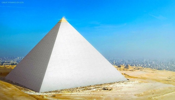 ピラミッドの完成当時の姿