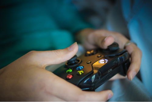 ハッキリ言うとだな、テレビゲームがオワコンなんよｗピコピコピコピコｗｗ