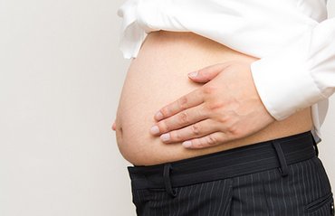 【スウェーデンのルンド大学・60万人以上を対象とした研究】17歳から29歳の間に肥満になった人は、60歳までに肥満にならなかった人に比べて、早死にするリスクが70％高かった